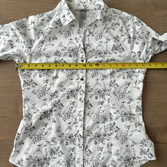 H&M blouse Size 12 - Picture 5 of 8